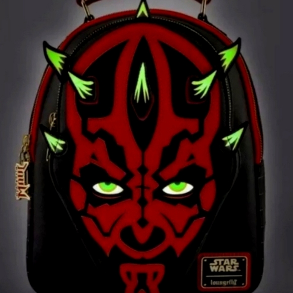 Bundle of 4 NYCC LOUNGEFLY STAR WARS BACKPACKS + 1 WALLET DARTH  MAUL MANDALORIA - Picture 3 of 16